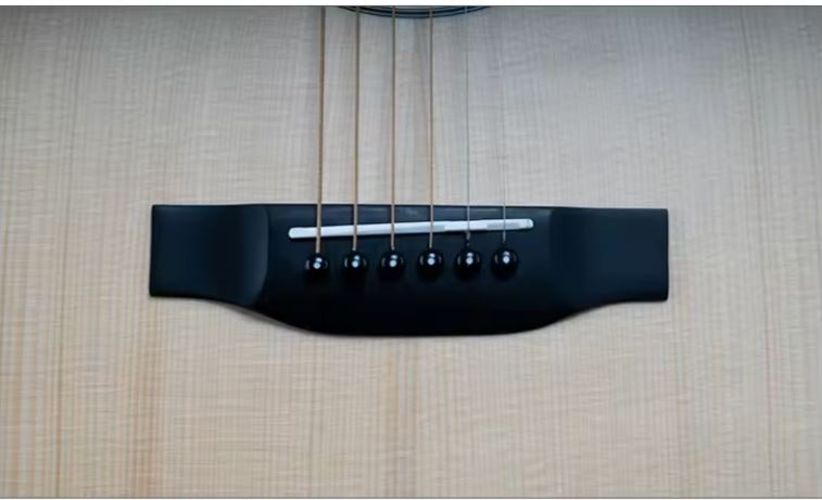 Merida Extrema M1DC Acoustic Guitar, Solid Spruce Top, Mahogany Body, 21 Fret, Gig bag included