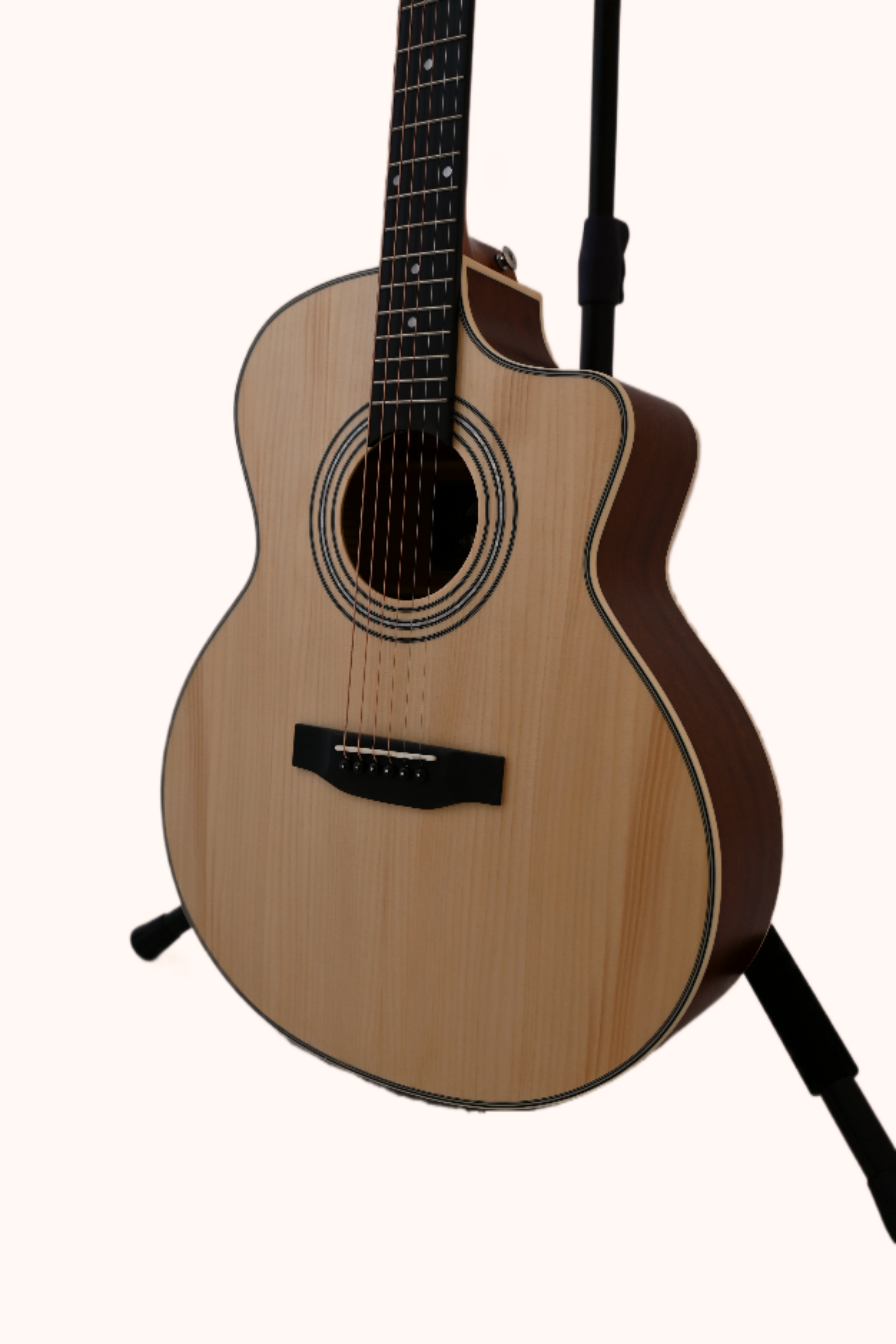Merida Extrema M1DC Acoustic Guitar, Solid Spruce Top, Mahogany Body, 21 Fret, Gig bag included