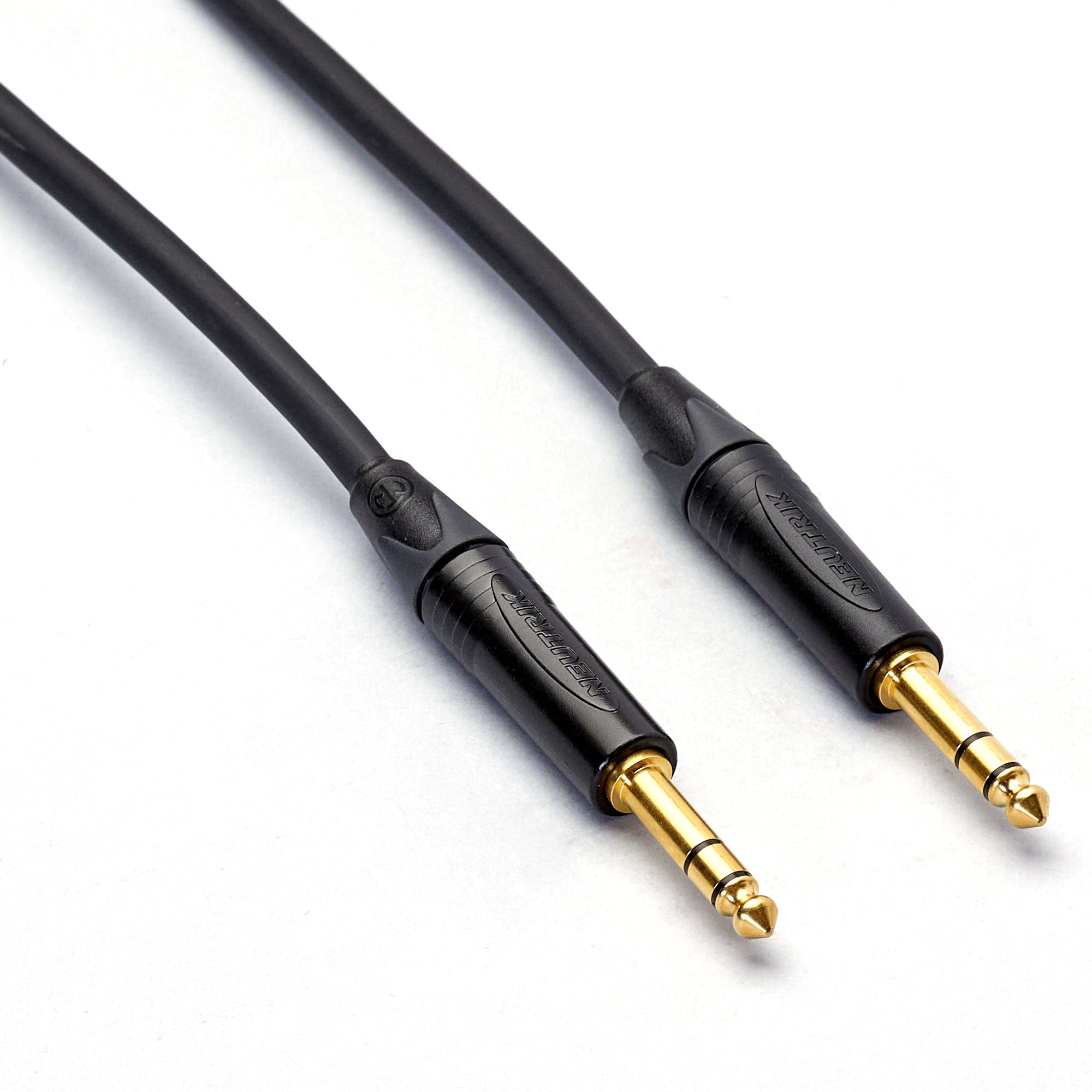 bespeco Alpha Series, AH450SL, Performance Instrument Cable, Straight to Straight Angle, 5m or 16.4ft, Black