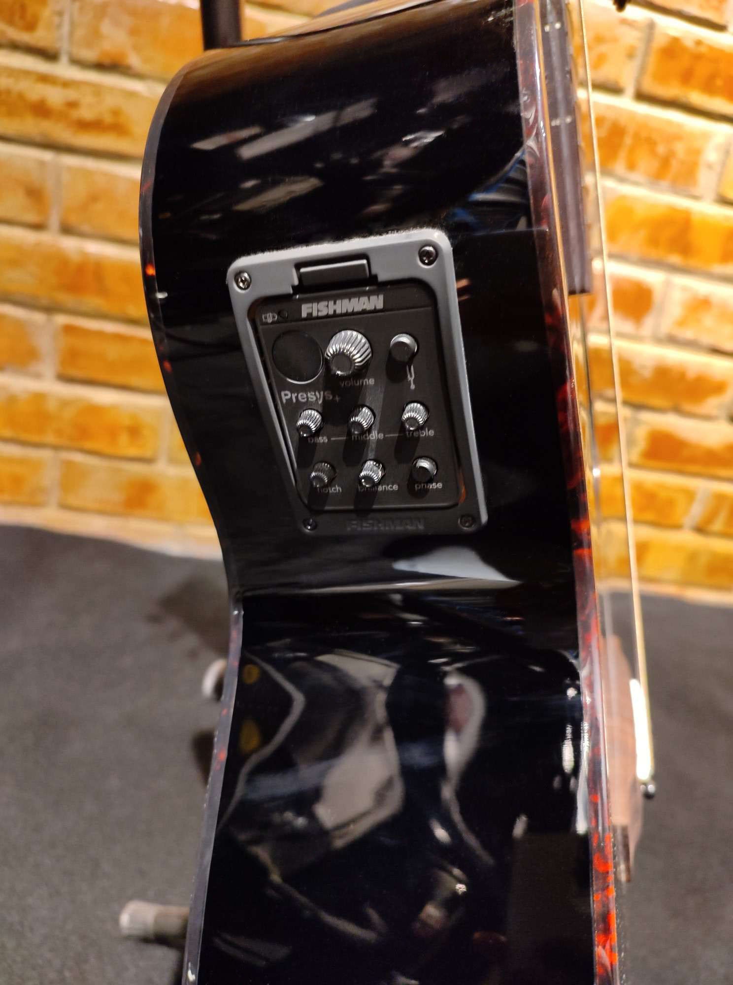 Tokai Cat's Eyes Acoustic/Electric Guitar, CE57-GO-EA, Black with Presys+ 201 PreAmp, Solid Spruce Top, Mahogany Side Back/Neck, Rosewood Fingerboard, and Gig Bag.