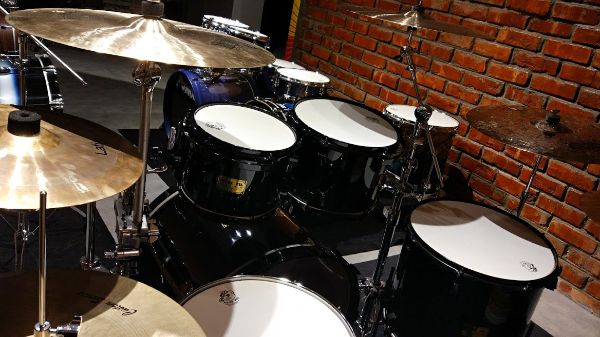 Pork Pie Drum Kit, USA Custom Black Satin, 5 Pieces Kit, select 22" Kick Bass, w/Cases