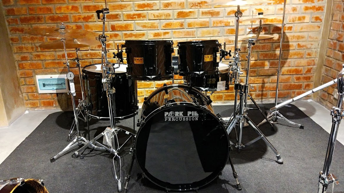 Pork Pie Drum Kit, USA Custom Black Satin, 5 Pieces Kit, select 22" Kick Bass, w/Cases