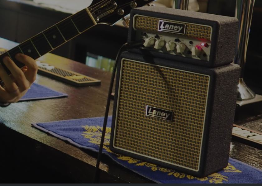 Laney MINISTACK-B LION, Bluetooth Battery Powered Guitar Amp