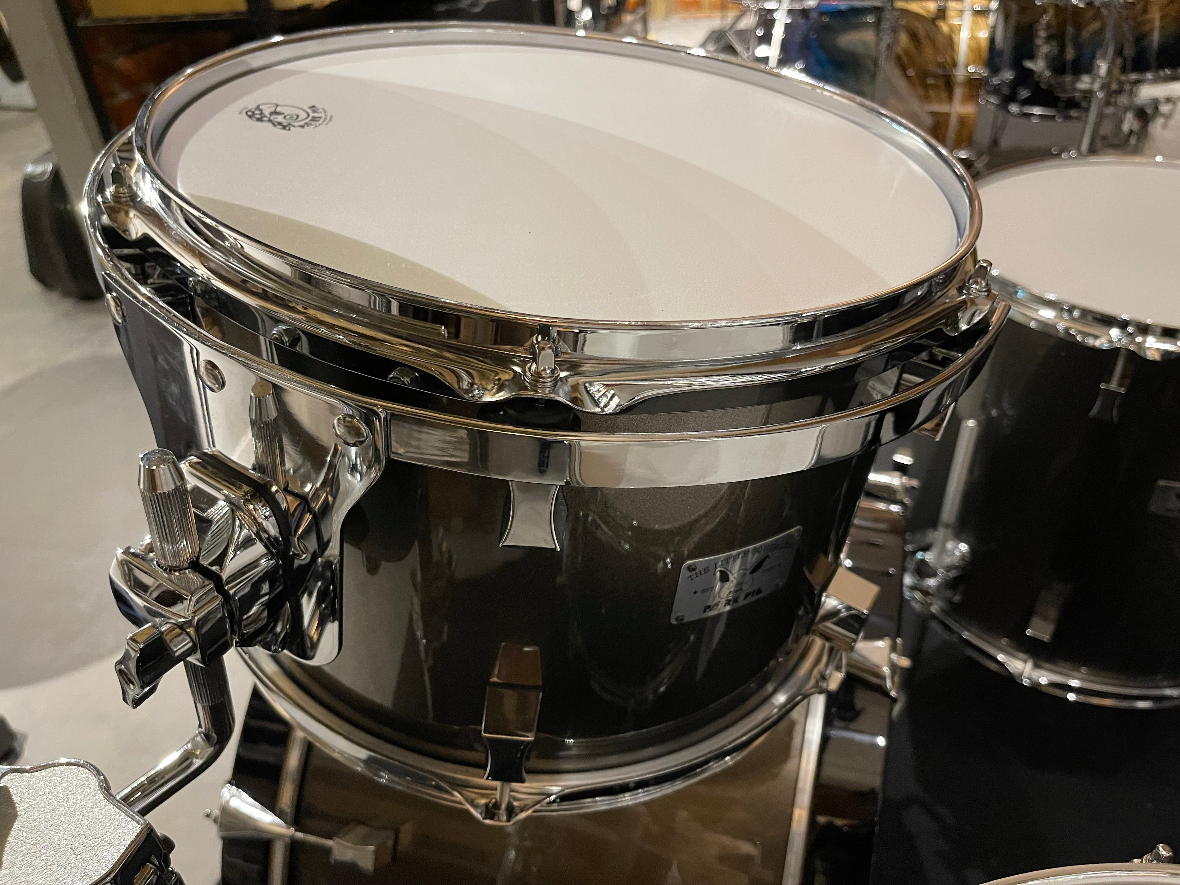 PorkPie Drum Kit, Little Squealer Pewter Metallic 5 pieces Kit , 50/50 Mahogany/Birch Woodw/Cases