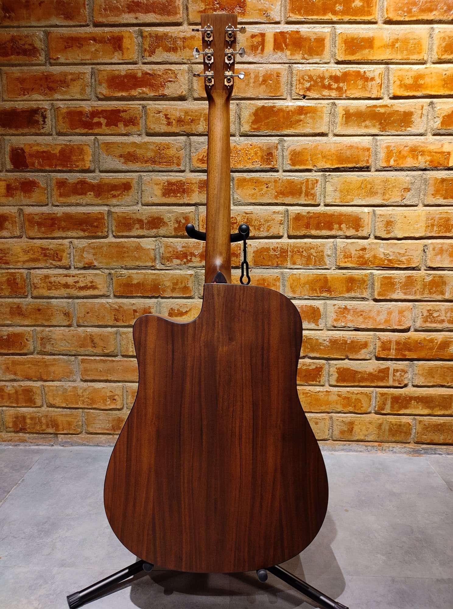 Tokai Cat's Eyes CE62-EA, KOA, Acoustic/Electric Guitar, Dreadnought Body w/Fishman Presys+ 201 PreAmp and Gig Bag