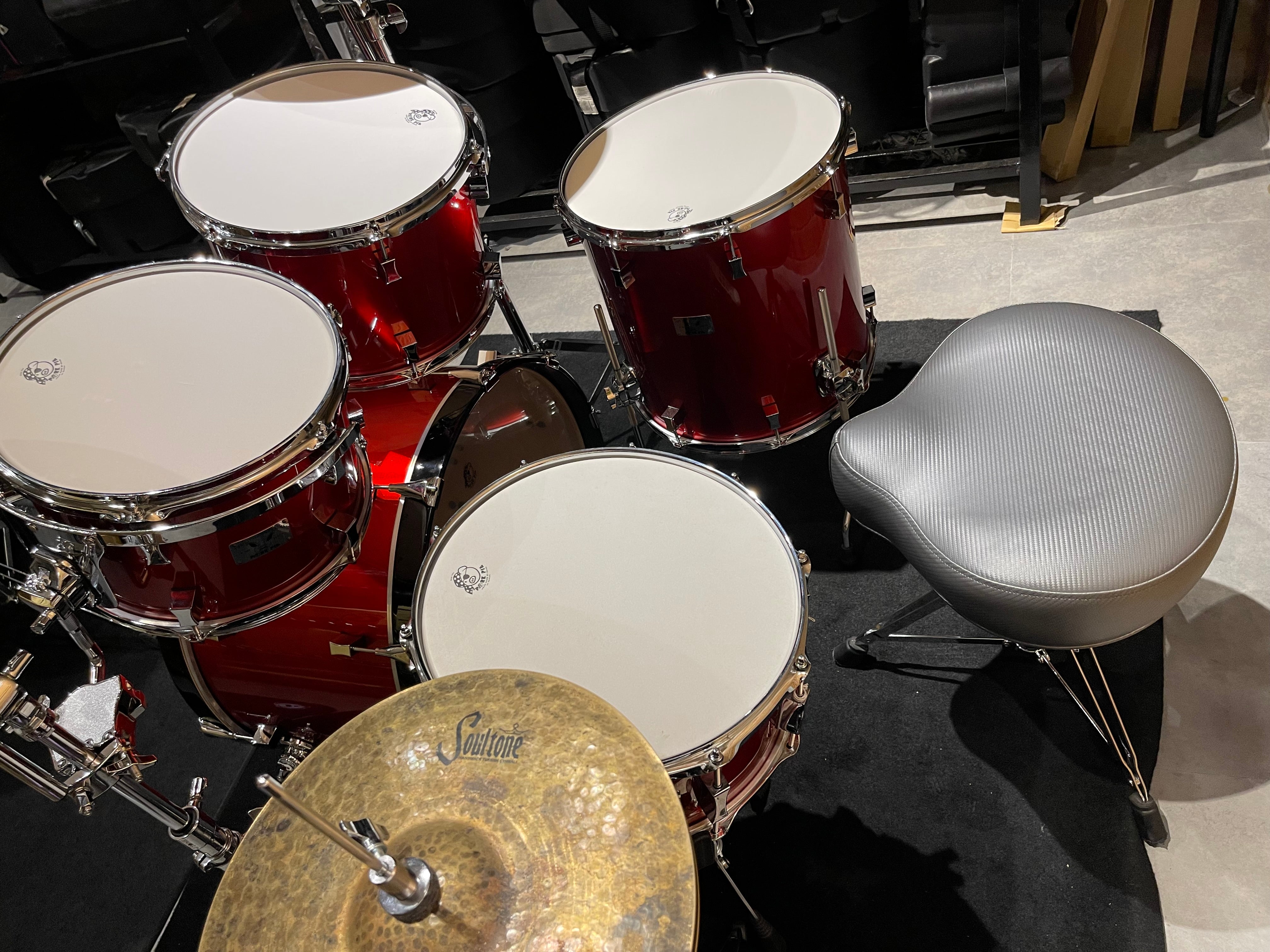 Pork Pie Drum Kit Little Squealer,Fire Red, 6 pieces 50/50 Mahogany/Birch Wood, w/Cases