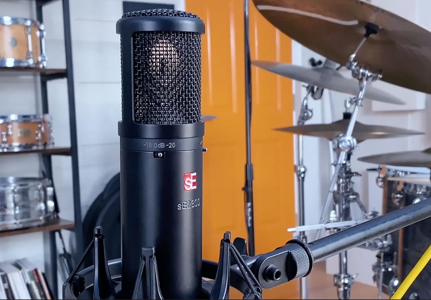 sE Electronics sE2300, Large Diaphragm, Condenser Microphone, Black