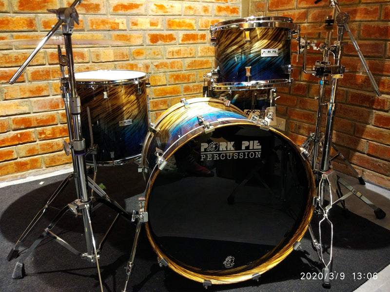 (Sold Out)Pork Pie Drum Kit, USA Custom Series, 100 % Birch Shells, Blue Fade Dip - 4 Pieces inc. Snare
