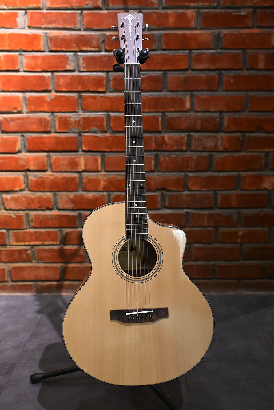 Tokai Cat's Eyes Acoustic/Electric Guitar CE57-GO-EA, Natural, w/Presys+ 201 PreAmp, Solid Spruce Top, Mahogany Side Back/Neck, Rosewood Fingerboard and Gig Bag