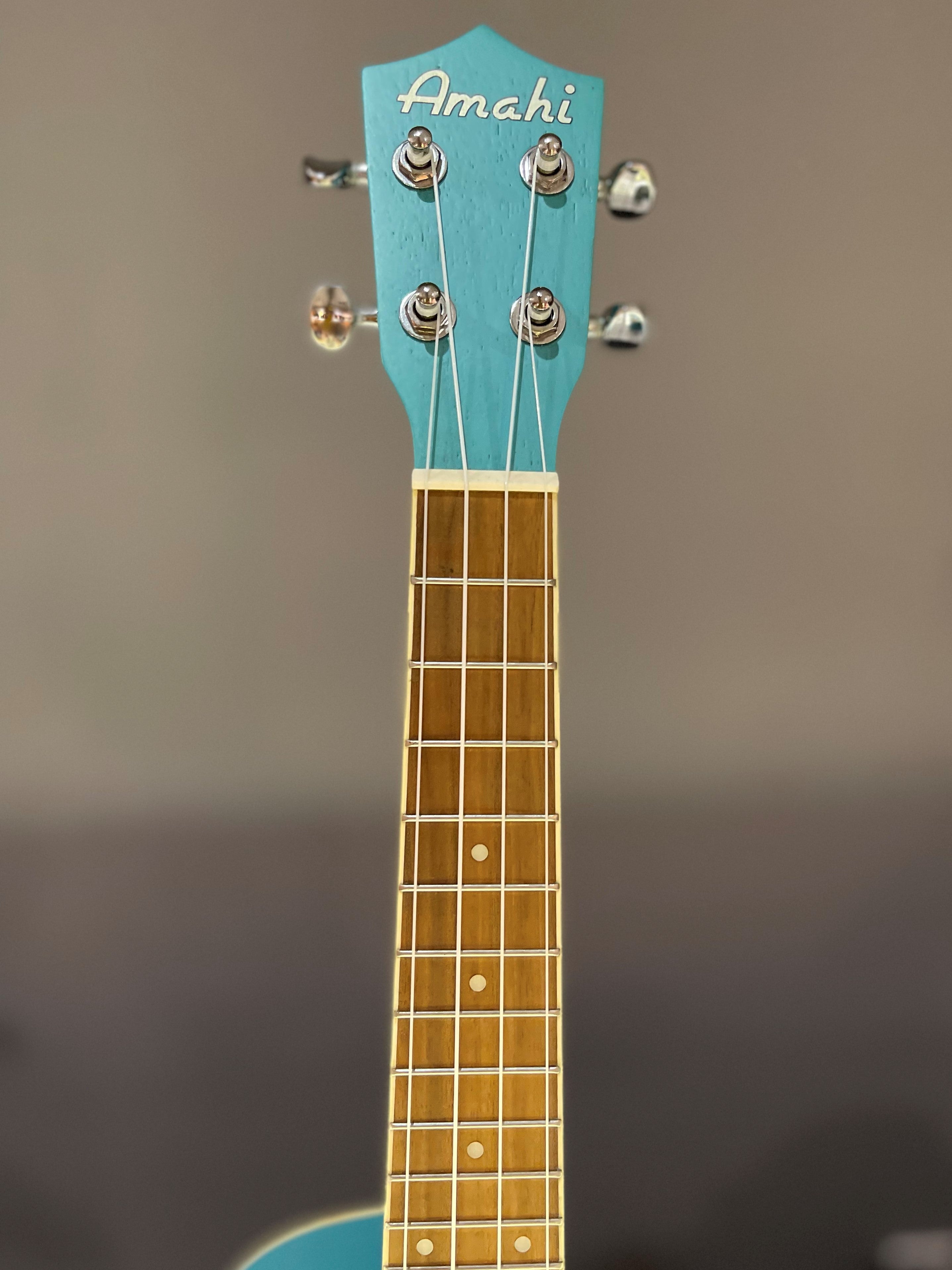 Amahi UK 205EQ, Turquoise Light Blue, Mahogany Ukulele - Concert Size with Gig Bag