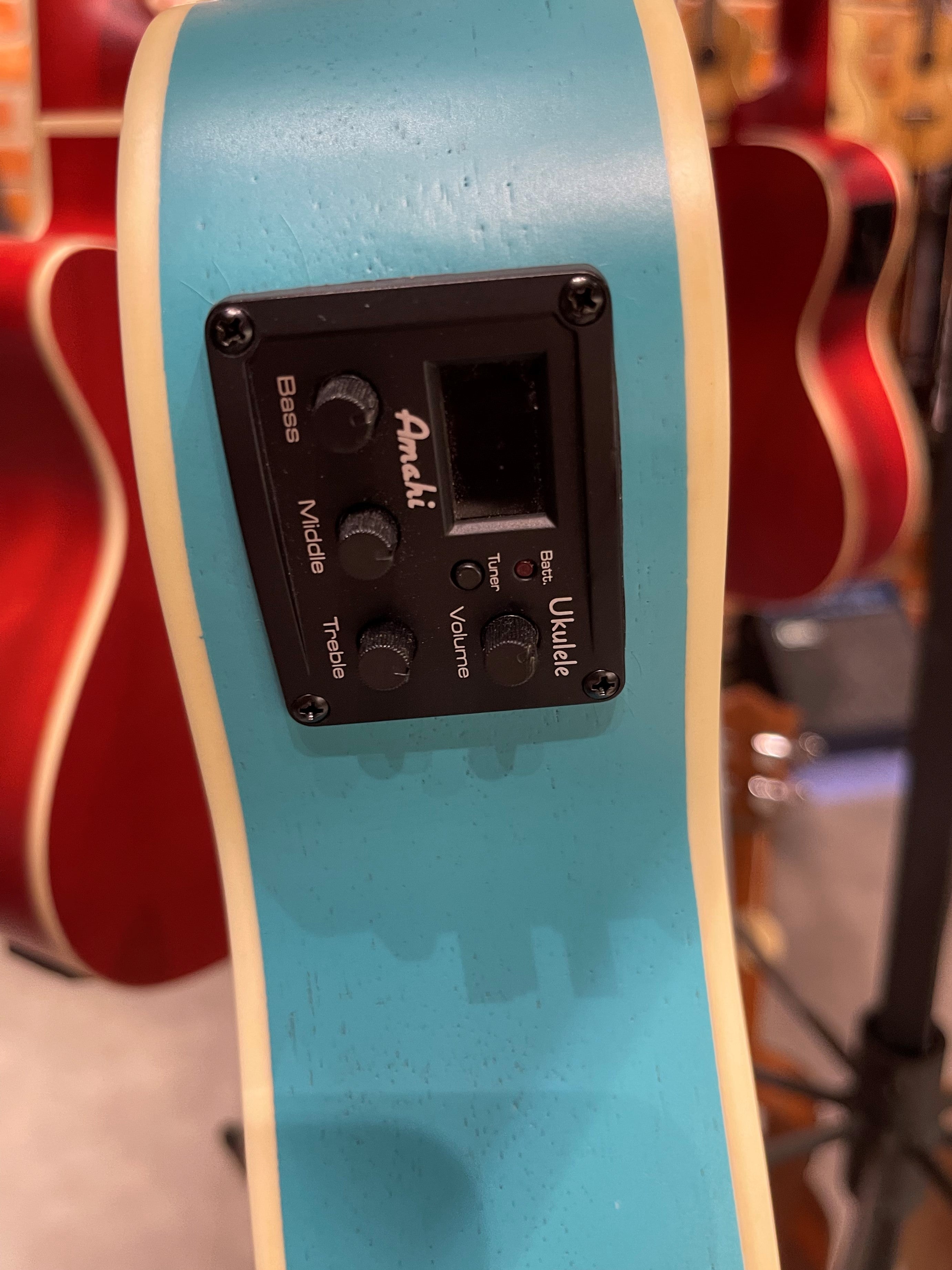 Amahi UK 205EQ, Turquoise Light Blue, Mahogany Ukulele - Concert Size with Gig Bag