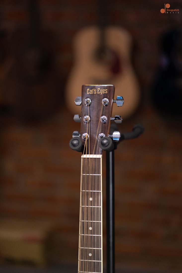 Tokai Cat's Eyes  Acoustic Guitar CE25T-CS, Cherry Sunburst w/Gig Bag