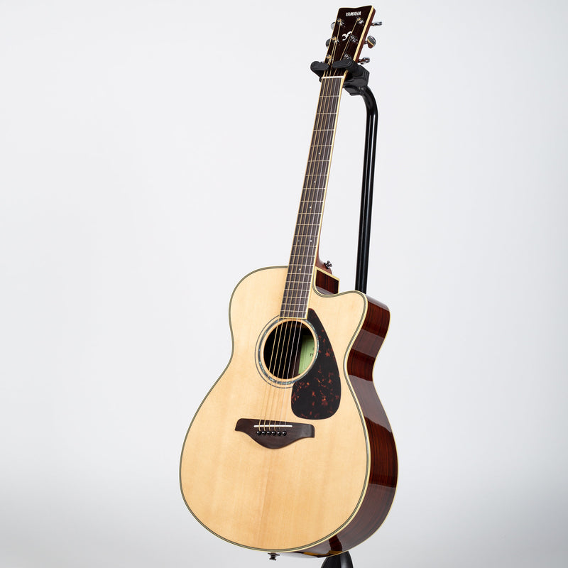 Yamaha FSX830C Concert Cutaway, Acoustic/Electric Guitar, Natural