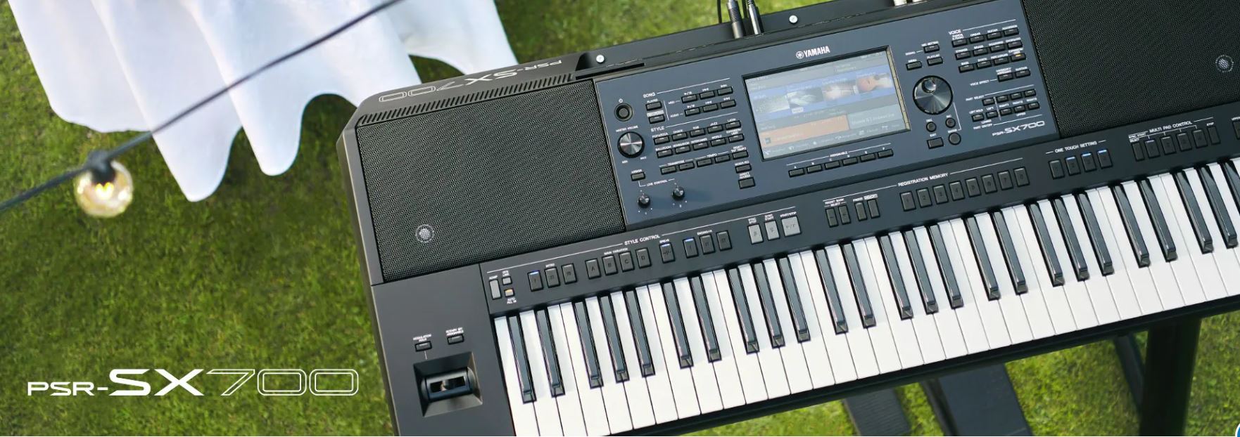 Yamaha PSR-SX700, 61-Key, Arranger Keyboard