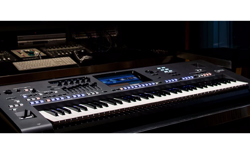 Yamaha PSR SX700 61 Key Arranger Keyboard