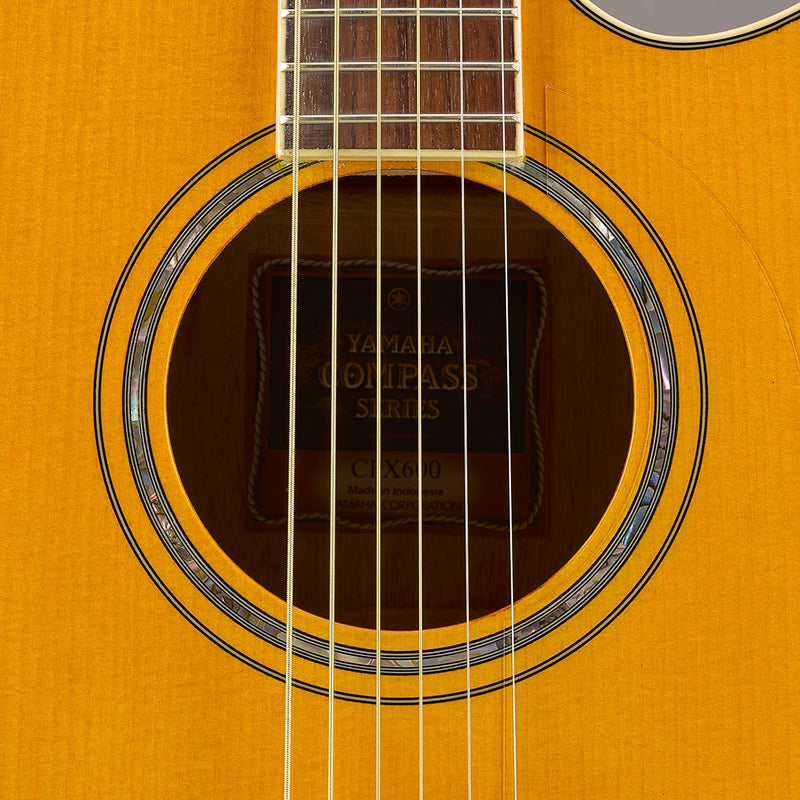 Yamaha CPX600, Medium Jumbo Acoustic/Electric Cutaway Guitar, Vintage Tint